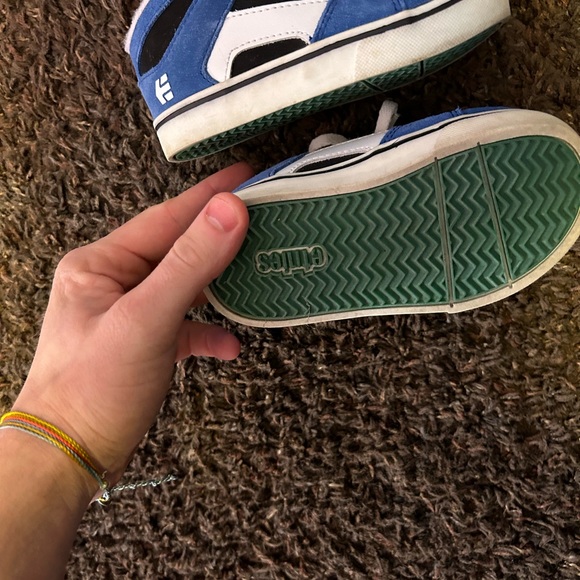 Eetnies Shoes Size 8t - Picture 3 of 5